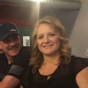 Meet your Posher, Dione